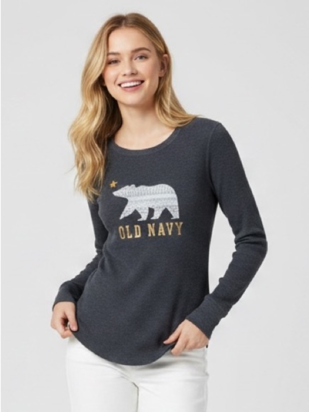 Old Navy Gray Long Sleeve Shirt with Star Polar Bear Small‎